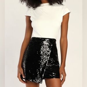 SEQUIN SKIRT NWT SIZE XL